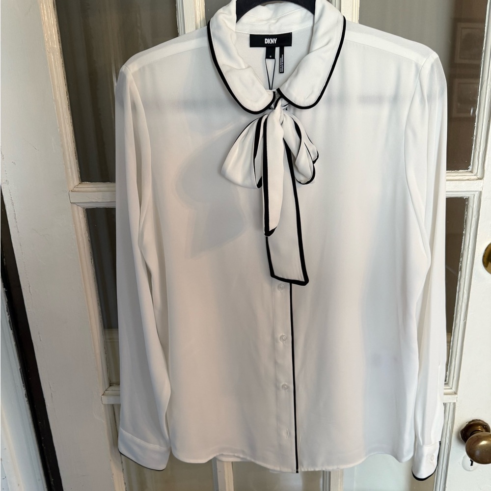 ✨NWT DKNY Women's Blouse in White with Black Piping REMOVEABLE TIE M